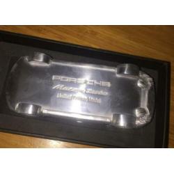 Porsche macan model limited edition 1:47