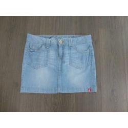 (NIEUW) Super leuke top van ESPRIT maat 36 mooie achterkant