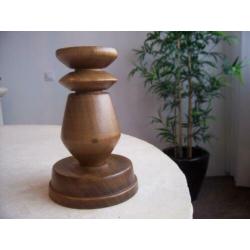 Houten kaarsenstandaard, donker hout, degelijk, stevig zgan