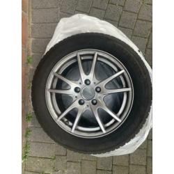 Velgen met winterbanden Mercedes A W176/CLA W117