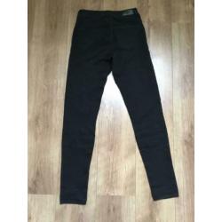 Mooie zwarte broek van VERO MODA mt XS