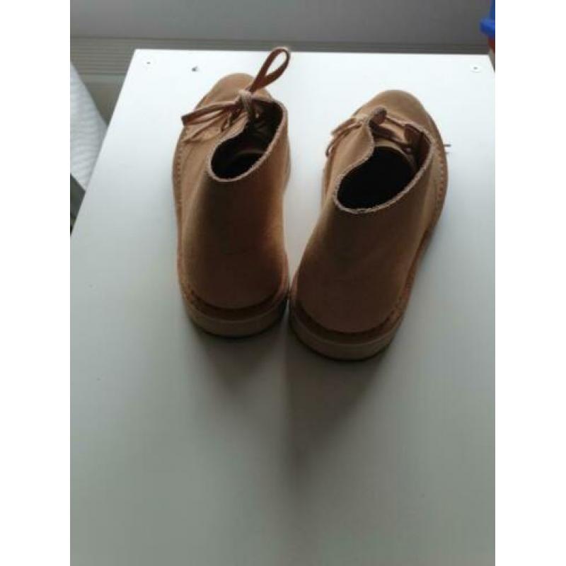 Bruine clarks 38