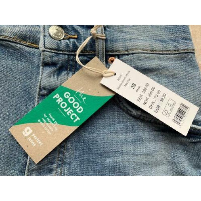 Korte spijkerbroek jeans van Gina Tricot maat 38