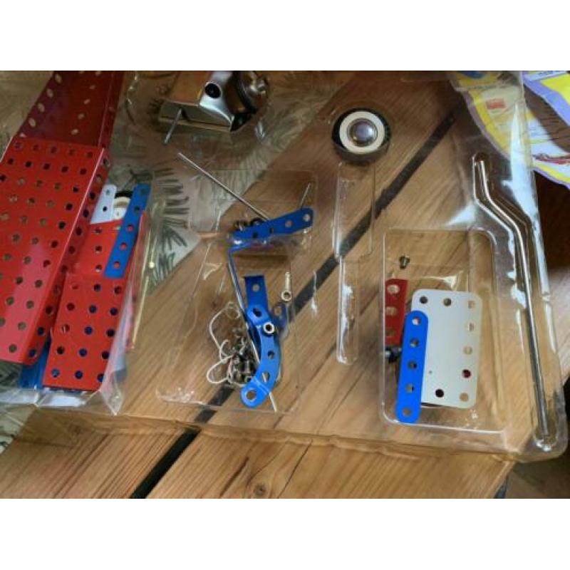 Oud mechanic / meccano