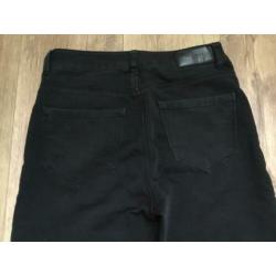 Mooie zwarte broek van VERO MODA mt XS