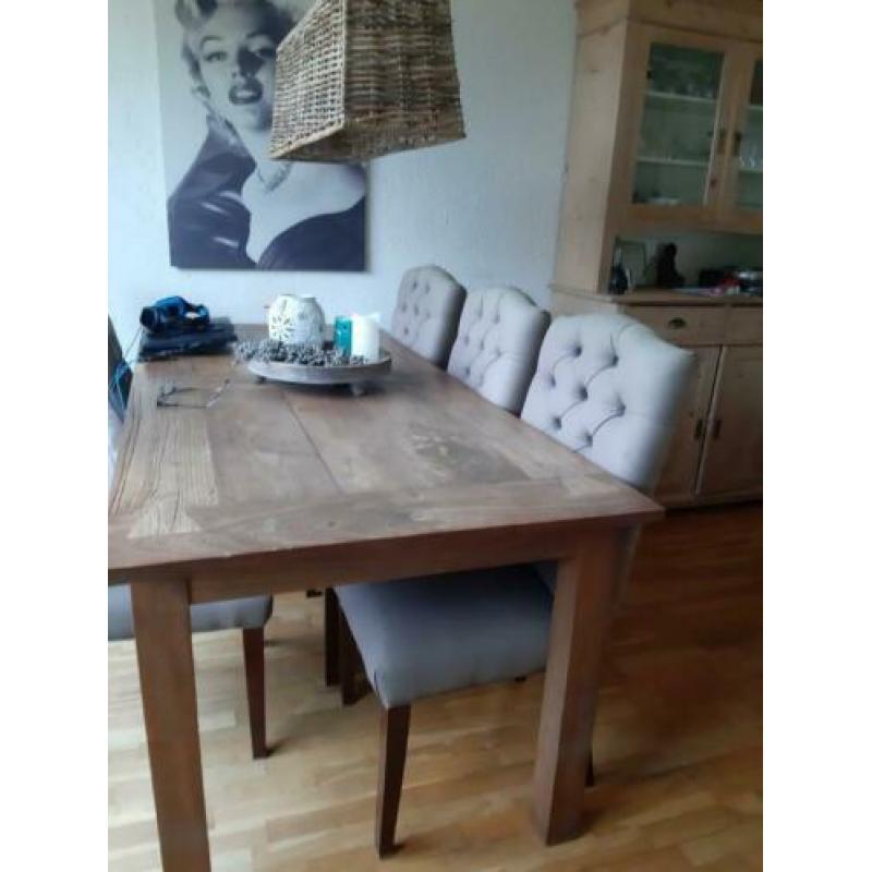6 gecapitonneerde landelijke eetkamerstoelen