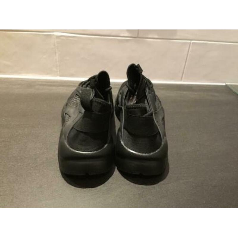 Herenschoenen zwarte sneaker NIEUW maat 40