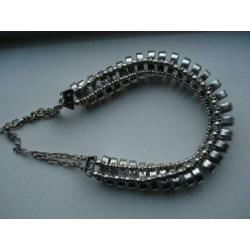 Gothic ketting, ovale ringen als versiering merk WJ France!