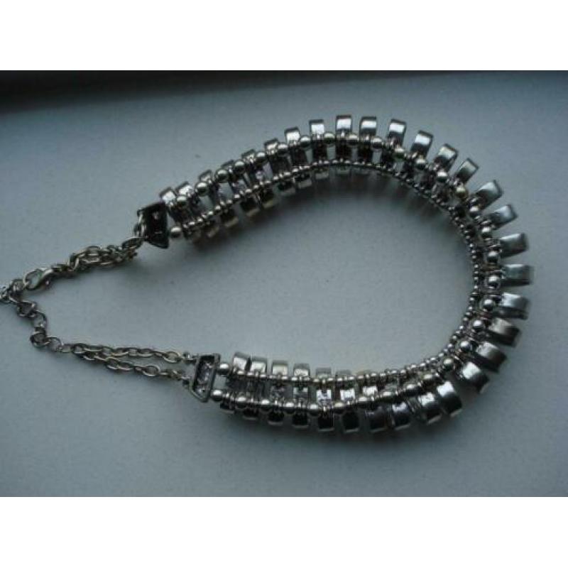 Gothic ketting, ovale ringen als versiering merk WJ France!