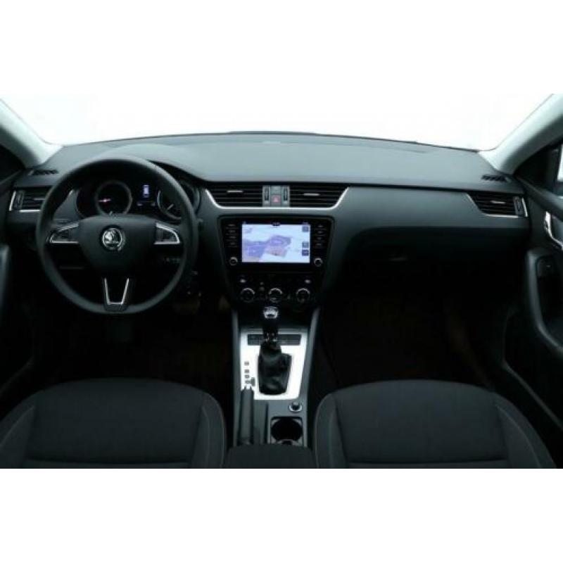 Skoda Octavia Combi 1.5 TSI 150PK DSG Ambition Business Navi