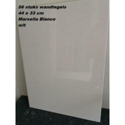 Partijen nieuwe wandtegels
