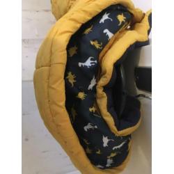 Mooie warme dik gevoerde winterjas €6