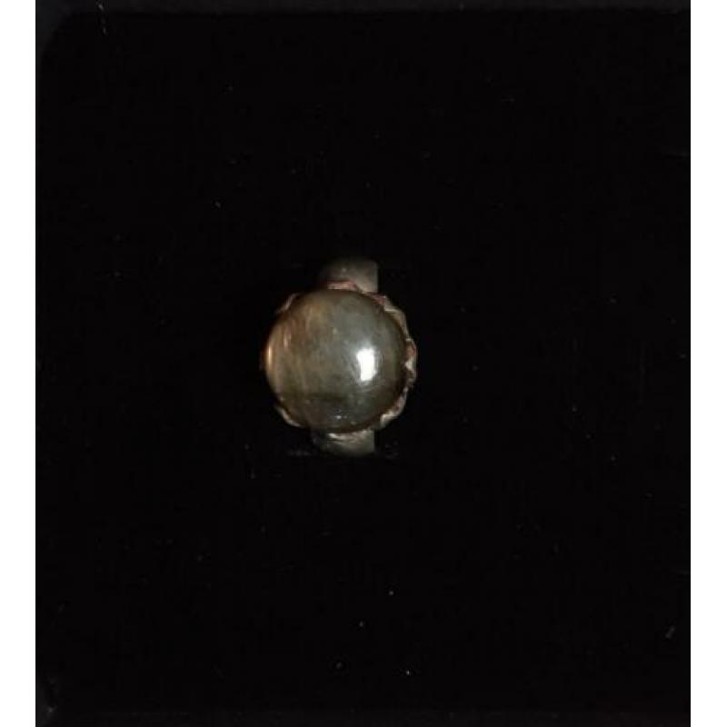 Fraaie zilveren ring met Labradoriet - nog nieuw!