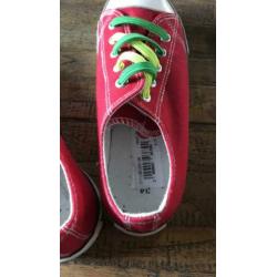Meisjes schoenen maat 34