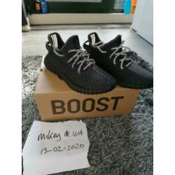 Adidas Yeezy Boost 350 V2 Black (non reflective)