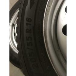 Winterbanden set op stalen velg 205/55/r16