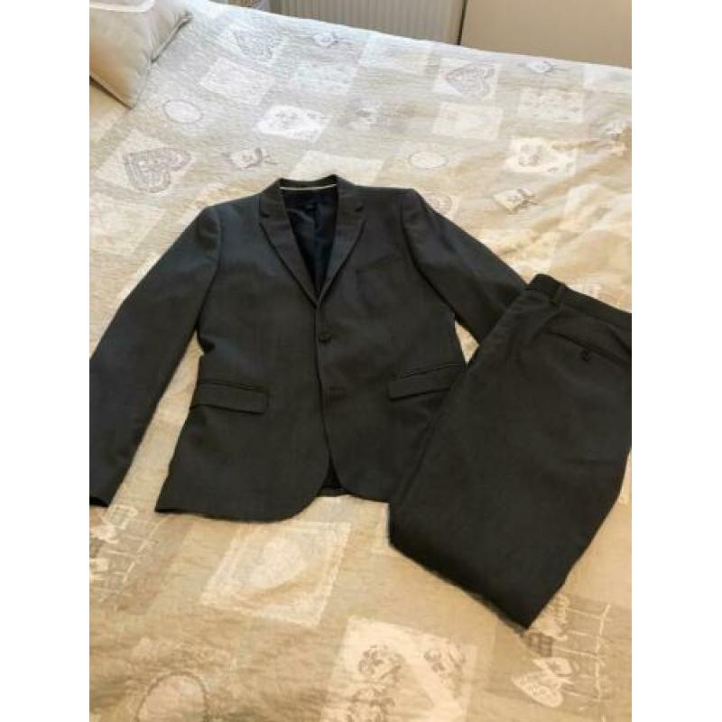 H&m slimfit kostuum maat 48/52 grijs