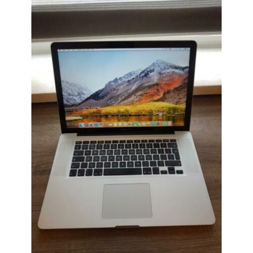 Apple macbook pro 15 inch i7 8GB 720GB HDD refurbished ?2011