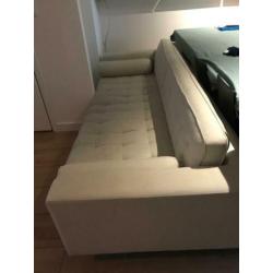 Strakke witte 3 zitsbank van stof - gratis
