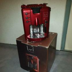 L Espresso koffie machine.