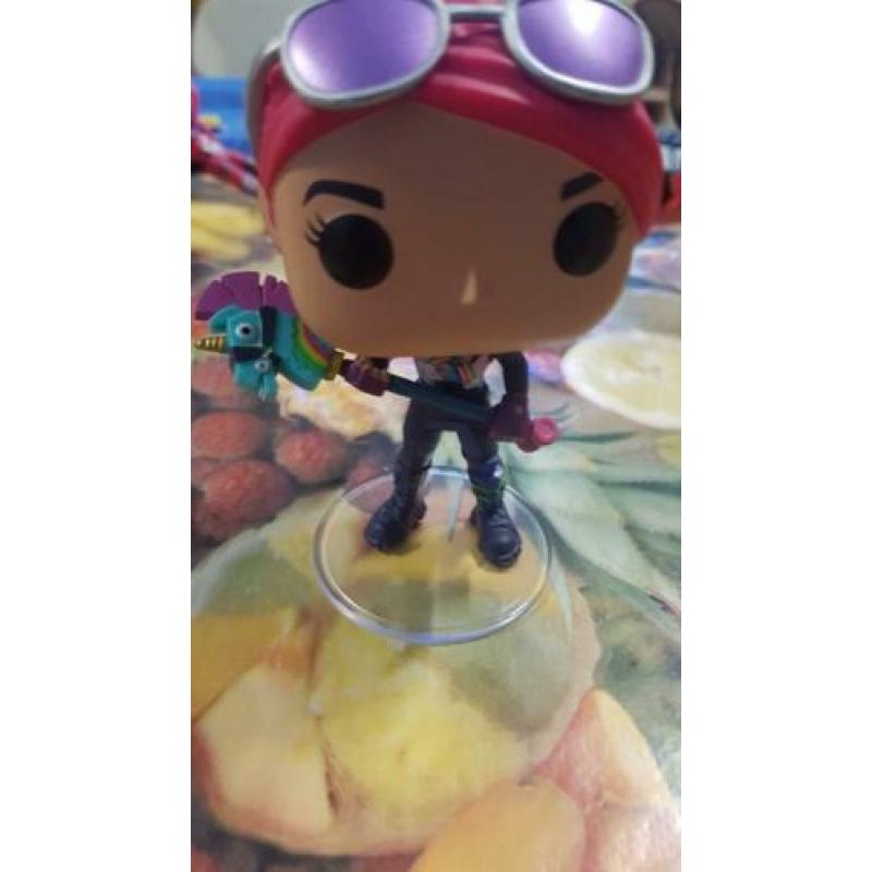 Fortnite funko popen met exclusive E3 battle hound funko