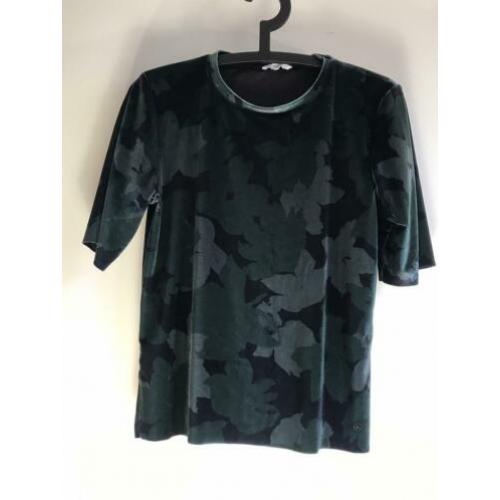 Velours t-shirt van Distrikt mt S in rijke blauw/groen tint