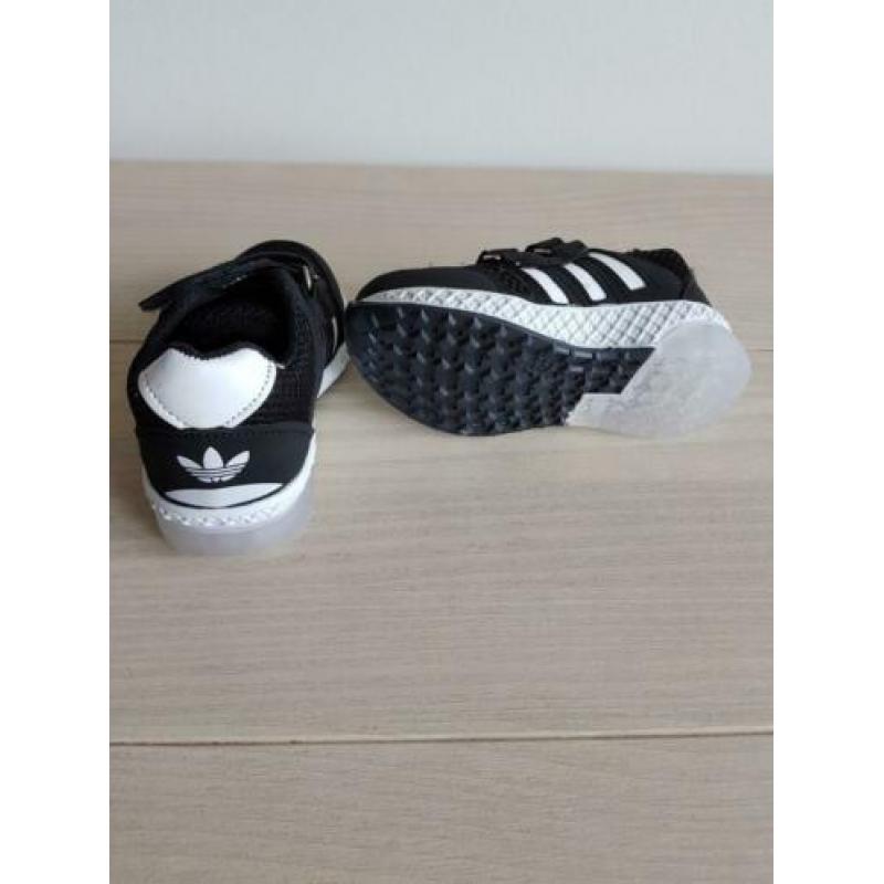 Nieuw jongens schoenen maat 23