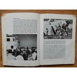 Boeken,knipsels,deel krant,hebbedingetjes over Terschelling.