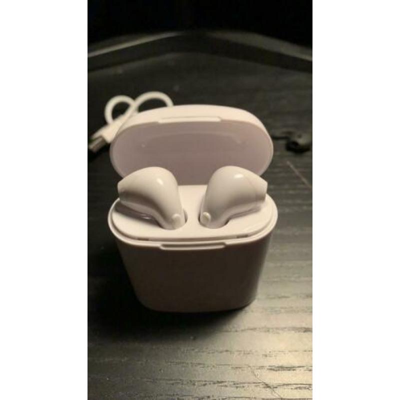 Bluetooth oortjes met extra’s I7