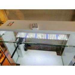 Heel mooi design aquarium te koop.