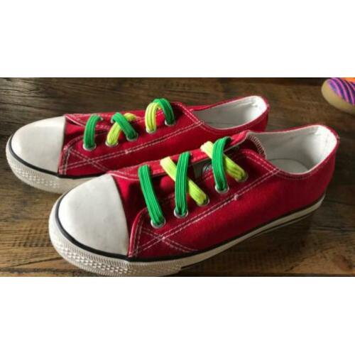 Meisjes schoenen maat 34