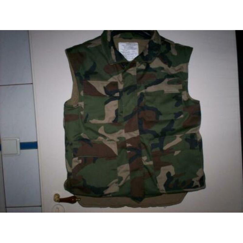 Dumpstore Camouflage Body Warmer.