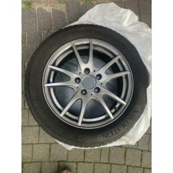 Velgen met winterbanden Mercedes A W176/CLA W117