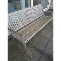 Hardhouten tuinset bank en twee stoelen