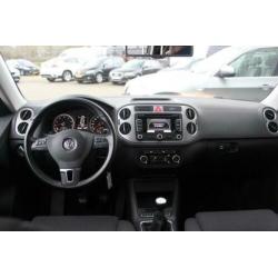 Volkswagen Tiguan 1.4 TSI Team Bluemotion Navi Trekhaak Dak