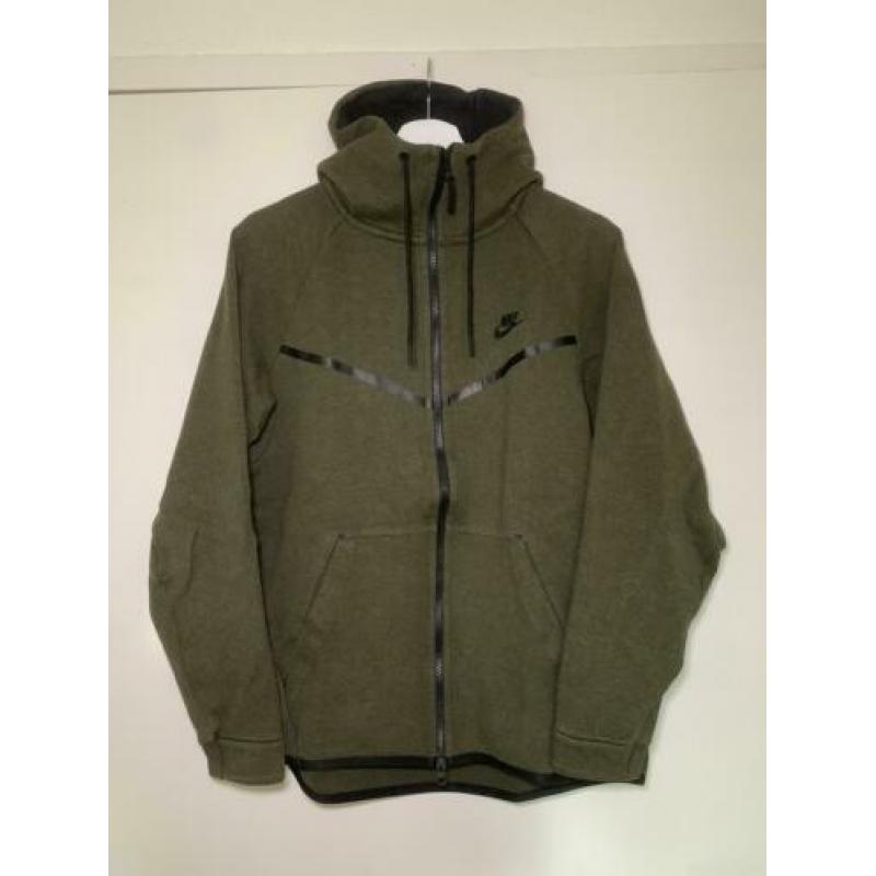 Nike Tech Fleece Pak Khaki Groen maat M yeezy off white air
