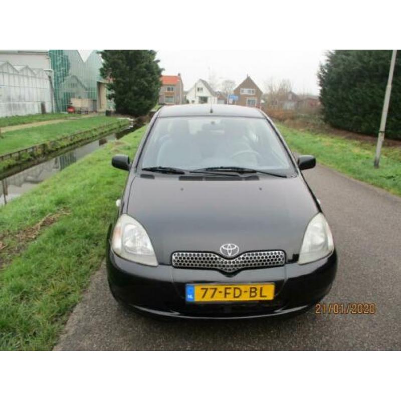 Toyota Yaris 1.3-16V VVT-i Sol