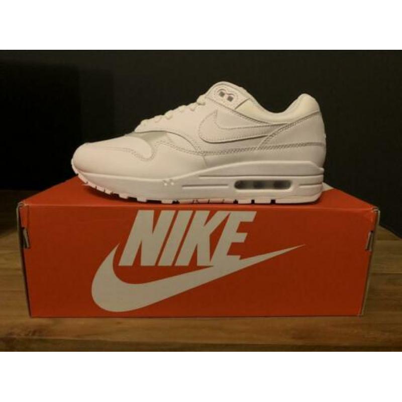 Nike air max 1 White - US 8 / EU 39