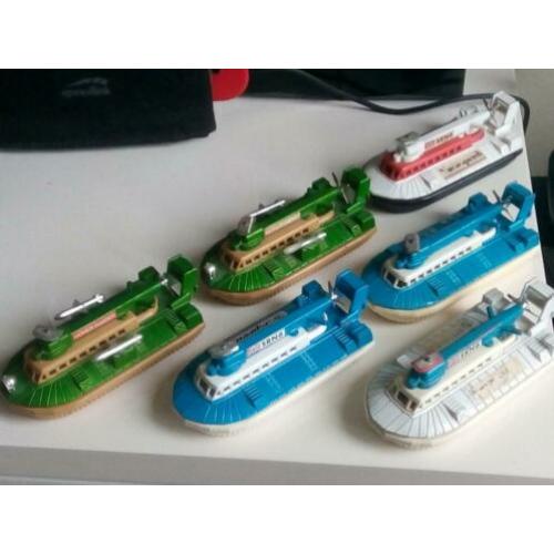Matchbox Super Kings SRN6 hovercraft Battle Kings hoverraide