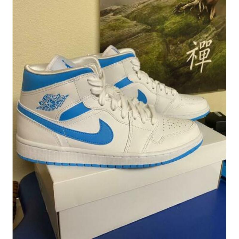 EU 41 - Air Jordan 1 Mid UNC