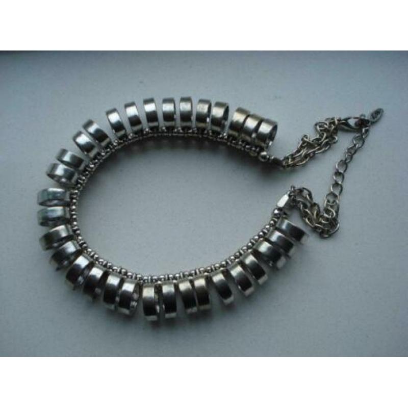 Gothic ketting, ovale ringen als versiering merk WJ France!
