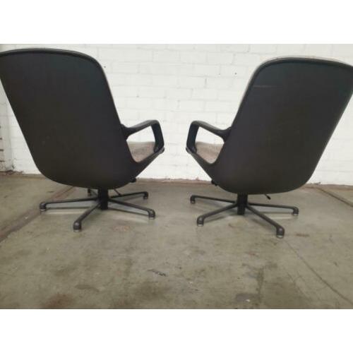 2 vintage comforto pollock fauteuils