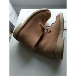 Bruine clarks 38