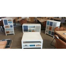 top partij van 34 stuks nieuwe kastjes /tafels nieuw