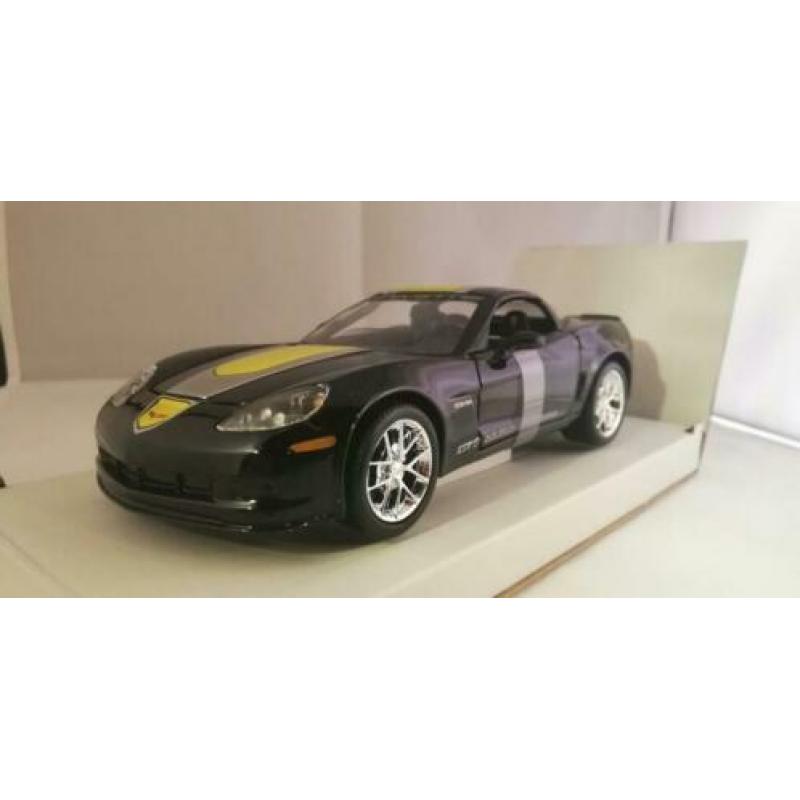 Chevrolet Corvette Stingray Schaal 1:24