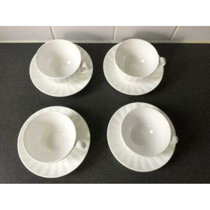 Wedgwood Night and Day Cappuccino kop en schotels (4)