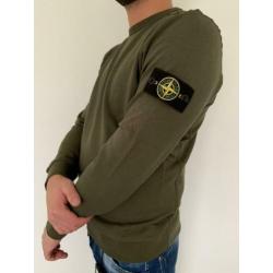 4 Truien €120,- Dsquared Stone Island Gucci Fendi Valentino