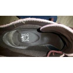 2 paar suede dames schoenen. Maat 41.