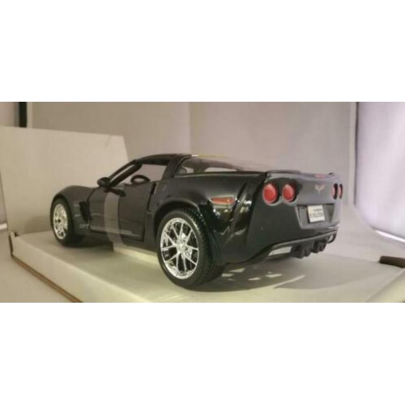 Chevrolet Corvette Stingray Schaal 1:24