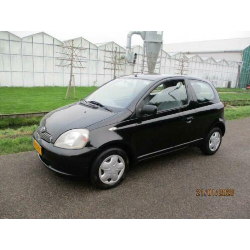 Toyota Yaris 1.3-16V VVT-i Sol